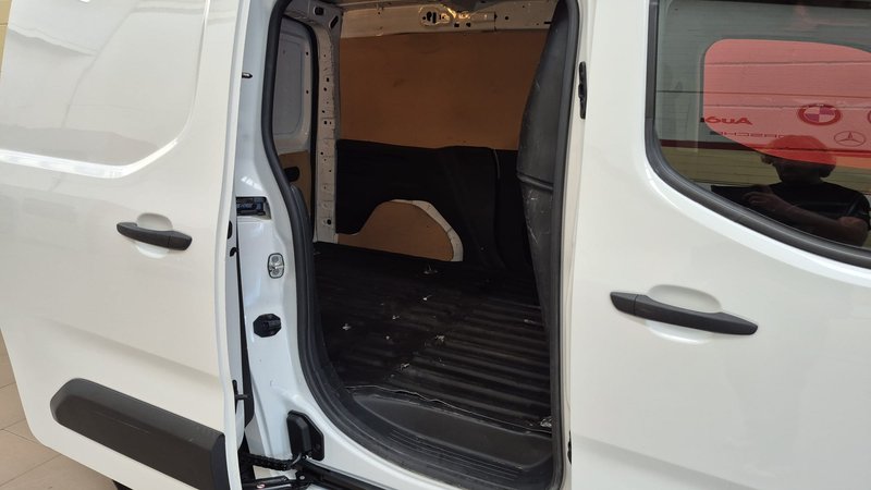 Citroën Berlingo 2022, foto 14