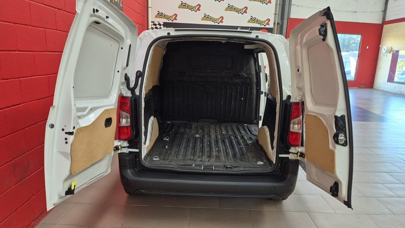 Citroën Berlingo 2022, foto 15