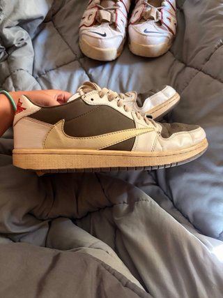 Nike Jordan x Travis Scott Marroni/Bianchi