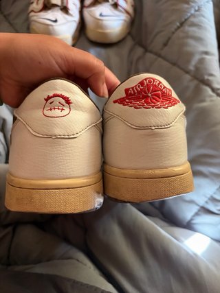 Nike Jordan x Travis Scott Marroni/Bianchi