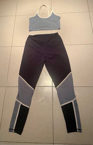 Conjunto deportivo mujer top y leggings