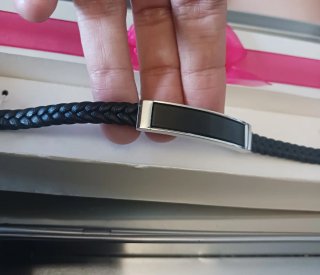 Pulsera trenzada de cuero, con placa para grabar