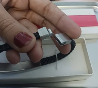 Pulsera trenzada de cuero, con placa para grabar