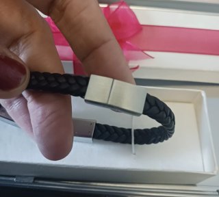 Pulsera trenzada de cuero, con placa para grabar