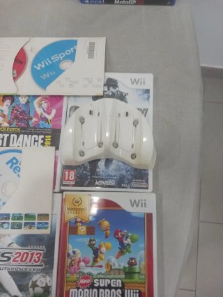 Nintendo Wii + 2 Mandos + Juegos