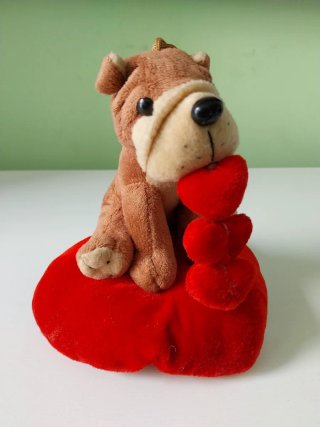 Peluche perro corazón regalo