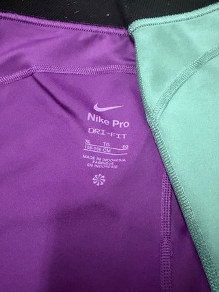 Mallas Nike Pro Verdes y Moradas