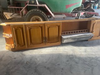Cocina modular de madera y piedra