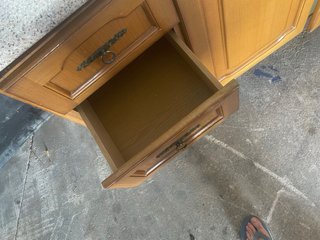 Cocina modular de madera y piedra