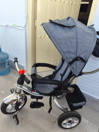 Triciclo infantil gris