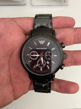 Reloj Emporio Armani Negro y Dorado