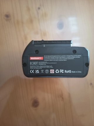 Radial Bosch Profesional GWS 8-115
