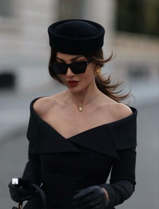 Gorro rígido imitación lana negro