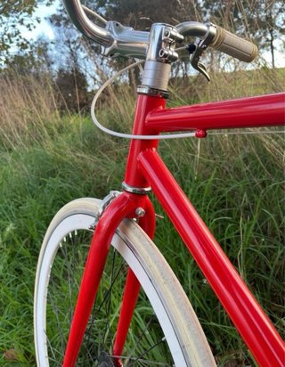 Bicicleta Fixie Roja Ruedas Blancas