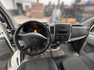 Mercedes-Benz Sprinter 2011