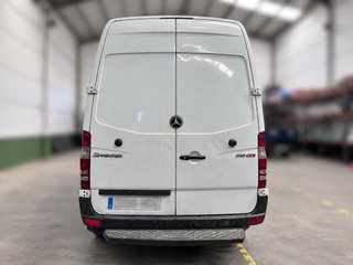 Mercedes-Benz Sprinter 2011