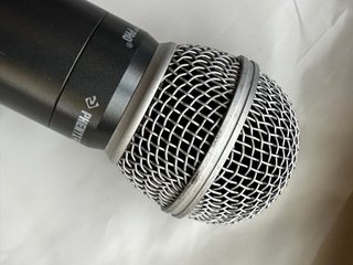 Micrófono para devolución (no comprar)