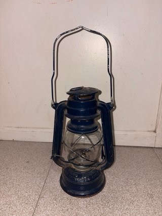 Lámpara de aceite azul y transparente