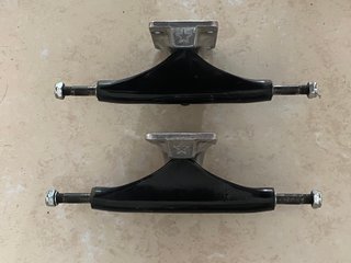 Ejes Skate Mini Logo 7.63
