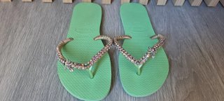 Havaianas personalizadas con pedrería
