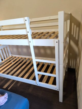 Literas de madera maciza blancas
