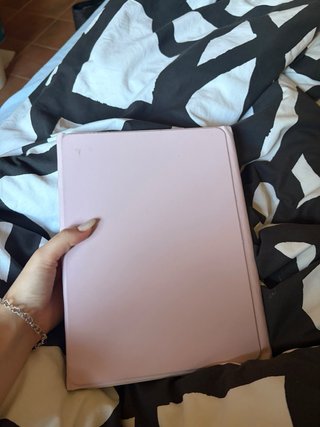 iPad 8ª Gen 32g Plateado con Funda Teclado