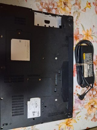 Portátil Fujitsu Lifebook Serie E