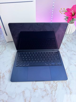MacBook Air M2 100% + Ticket