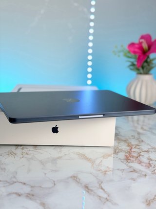 MacBook Air M2 100% + Ticket