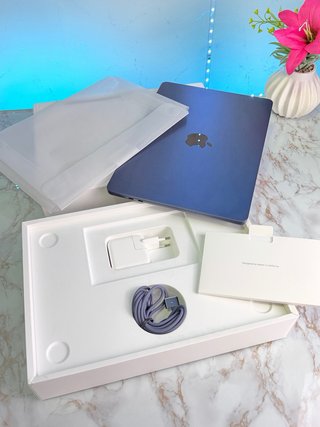 MacBook Air M2 100% + Ticket