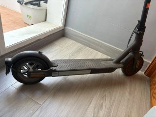 Patinete Eléctrico Xiaomi Negro