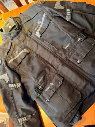Lote Equipación Moto Trail Arai & RST 5 Artículos