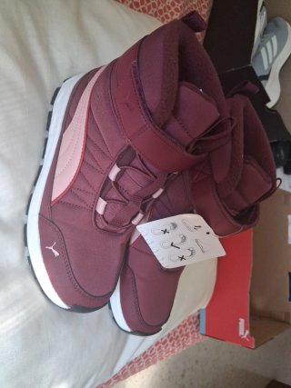 Botas de nieve Puma Evolve rosas y moradas