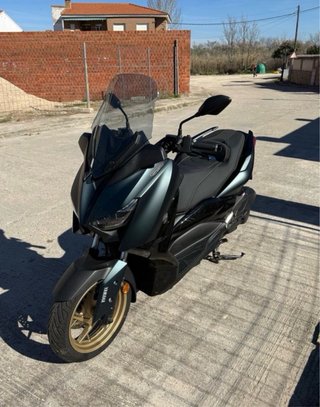 Yamaha XMAX 125