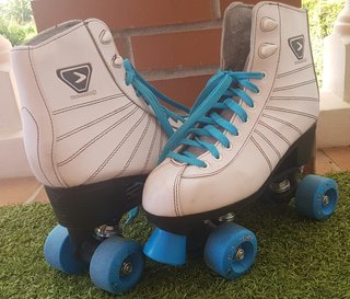 Patines Boomerang blancos 4 ruedas 37/38