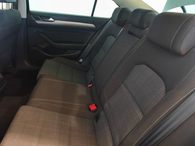 Volkswagen Passat Variant Executive 2.0 TDI D 2021, foto 11