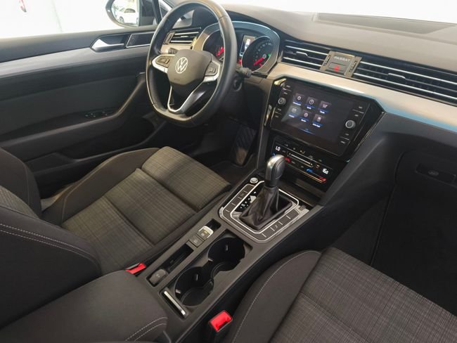 Volkswagen Passat Variant Executive 2.0 TDI D 2021, foto 28