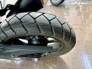 BMW G310GS Negra y Blanca