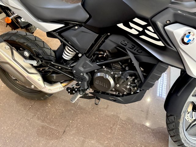 BMW G310GS Negra y Blanca