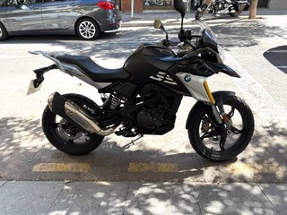 BMW G310GS Negra y Blanca