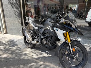 BMW G310GS Negra y Blanca