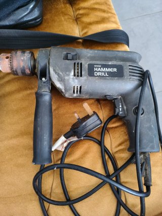 Taladro percutor 500W