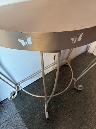 Consola de hierro forjado beige