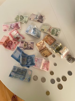 Colección de monedas y billetes extranjeros