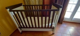 Cuna y cambiador infantil