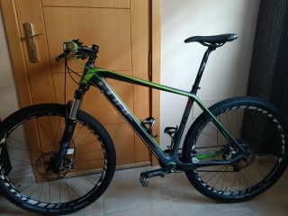 Bicicleta Cube Rígida Carbono