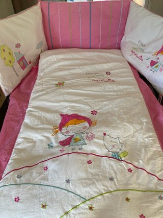 Protector de cuna y colcha infantil