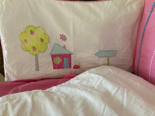 Protector de cuna y colcha infantil