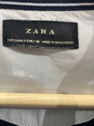 Polo Zara manga larga azul