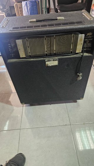 Amplificador Bajo Peavey Combo 300